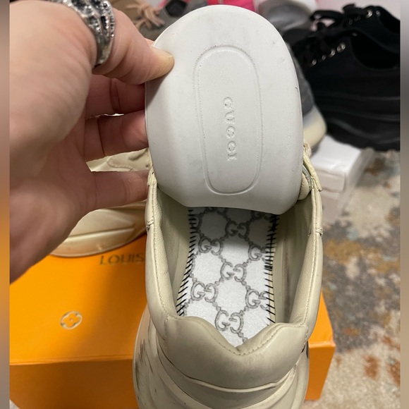 EUC Men’s Size 8.5 (Euro Size 42) Gucci Rhyton Low-top Sneakers With Mouth Print - Picture 14 of 16